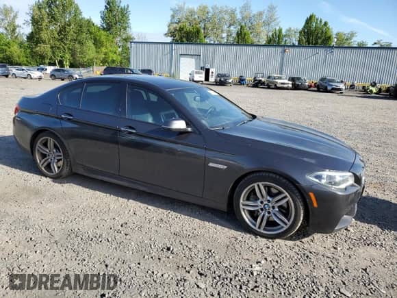 2015 BMW 5 Series 550i с VIN WBAKN9C54FD960930, выставлен на аукционе Copart как лот 56240895 с пробегом 85 276 миль миль и Чистый • Clean title. История ставок и продаж доступна на DreamBid. Изображение 4.