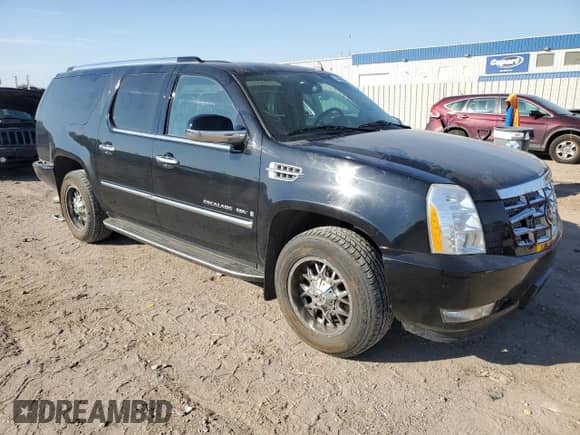2008 Cadillac Escalade ESV с VIN 1GYFK66818R198559, выставлен на аукционе Copart как лот 84005015 с пробегом 240 223 миль миль и Списание • Salvage title. История ставок и продаж доступна на DreamBid. Изображение 4.