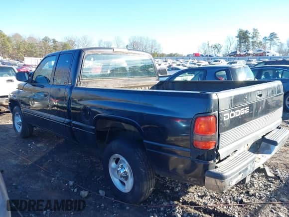 2000 Dodge 1500 с VIN 1B7HC13Y7YJ180942, выставлен на аукционе IAAI как лот 41362908 с пробегом 398 452 миль миль и . История ставок и продаж доступна на DreamBid. Изображение 14.