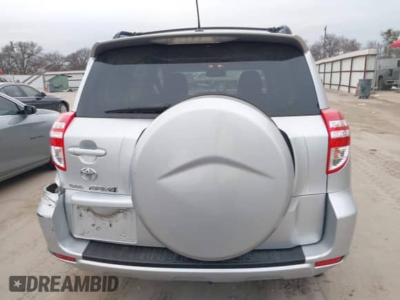 2009 Toyota RAV4 Sport with VIN JTMZK32V19D001725, listed as a IAAI auction lot 41213861 with 179,214 mi miles and . Bid and sale history available at DreamBid. Image 16.