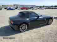 2006 BMW Z4 3.0i с VIN 4USBU33516LW66615, выставлен на аукционе Copart как лот 61217905 с пробегом 186 677 миль миль и На запчасти • Non repairable. История ставок и продаж доступна на DreamBid. Изображение 3.