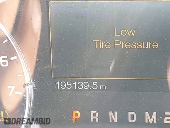 2014 Ford F-150 XL with VIN 1FTFW1ET1EFA01292, listed as a IAAI auction lot 42752802 with 195,139 mi miles and . Bid and sale history available at DreamBid. Image 16.