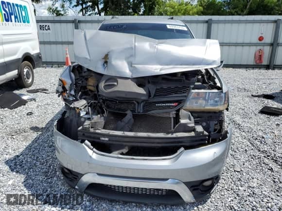 2017 Dodge Journey Crossroad Plus with VIN 3C4PDCGGXHT554006, listed as a Copart auction lot 69983755 with 166,647 mi miles and Salvage title. Bid and sale history available at DreamBid. Image 5.