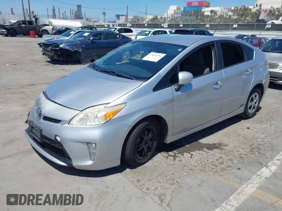 2012 Toyota Prius One с VIN JTDKN3DU8C5423117, выставлен на аукционе IAAI как лот 42699756 с пробегом 174 590 миль миль и . История ставок и продаж доступна на DreamBid. Изображение 18.
