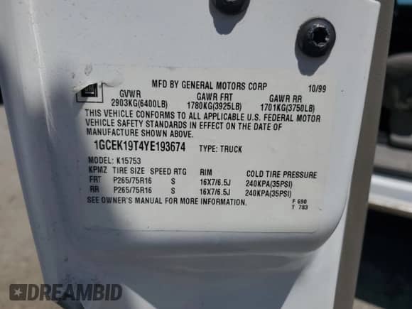 2000 Chevrolet Silverado 1500 LS z VIN 1GCEK19T4YE193674, wystawiony jako Copart lot #64790105 z przebiegiem 209 396 mil mil oraz Szkoda całkowita • Salvage title. Historia ofert i sprzedaży dostępna na DreamBid. Obrazek 12.