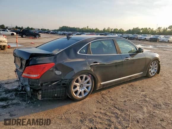 2012 Hyundai Equus Ultimate with VIN KMHGH4JH1CU045332, listed as a Copart auction lot 71122015 with Not provided miles and Salvage title. Bid and sale history available at DreamBid. Image 3.