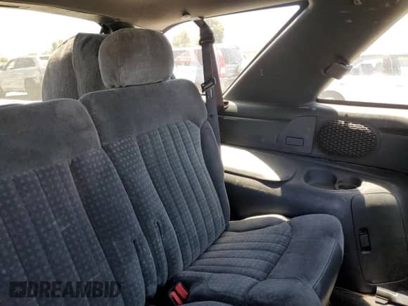 2000 Chevrolet Blazer LS with VIN 1GNCS18W6YK138400, listed as a Copart auction lot 60550575 with 166,872 mi miles and Salvage title. Bid and sale history available at DreamBid. Image 11.