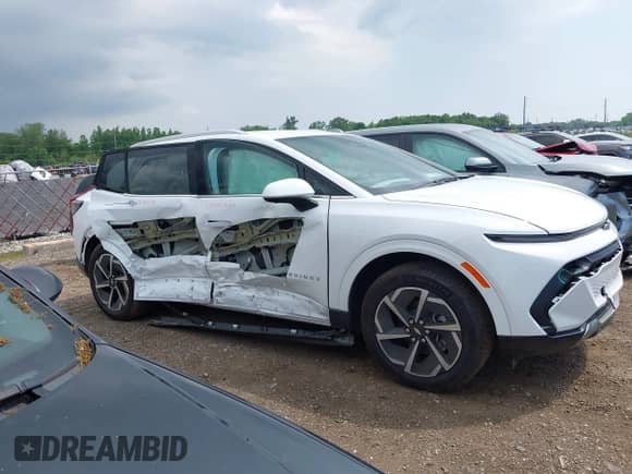 2025 Chevrolet Equinox EV LT2 z VIN 3GN7DNRP5SS199243, wystawiony jako IAAI lot #42595114 z przebiegiem 2 177 mil mil oraz . Historia ofert i sprzedaży dostępna na DreamBid. Obrazek 13.