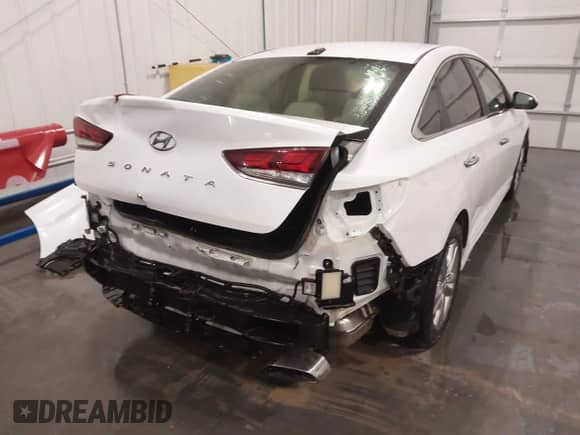 2018 Hyundai Sonata Limited with VIN 5NPE34AF1JH605527, listed as a IAAI auction lot 41979273 with 100,652 mi miles and . Bid and sale history available at DreamBid. Image 6.