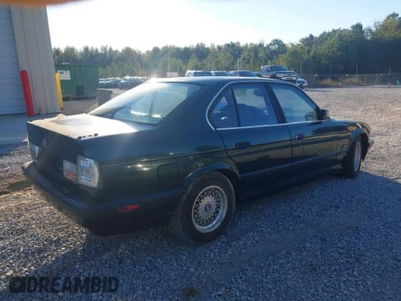 1995 BMW 5 Series с VIN WBAHE632XSGF31091, выставлен на аукционе IAAI как лот 43457422 с пробегом 217 648 миль миль и . История ставок и продаж доступна на DreamBid. Изображение 4.