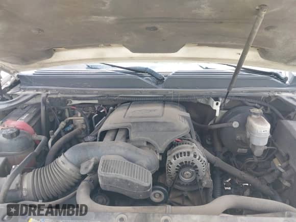 2009 Chevrolet Suburban LTZ z VIN 1GNFK36399R234676, wystawiony jako IAAI lot #42321922 z przebiegiem 419 096 mil mil oraz . Historia ofert i sprzedaży dostępna na DreamBid. Obrazek 10.