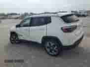 2019 Jeep Compass Limited z VIN 3C4NJCCB3KT814814, wystawiony jako Copart lot #81317435 z przebiegiem 129 431 mil mil oraz Szkoda całkowita • Salvage title. Historia ofert i sprzedaży dostępna na DreamBid. Obrazek 2.