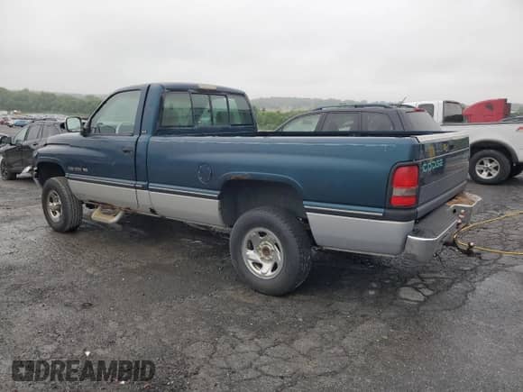 1995 Dodge 1500 with VIN 1B7HF16YXSS371758, listed as a Copart auction lot 61060835 with 190,246 mi miles and Salvage title. Bid and sale history available at DreamBid. Image 2.