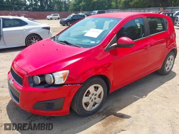 2014 Chevrolet Sonic LS с VIN 1G1JA6SG0E4143831, выставлен на аукционе IAAI как лот 42932306 с пробегом 146 571 миль миль и . История ставок и продаж доступна на DreamBid. Изображение 2.