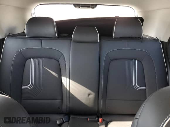 2023 Hyundai Venue SEL с VIN KMHRC8A33PU274183, выставлен на аукционе Copart как лот 79929773 с пробегом 4 705 миль миль и . История ставок и продаж доступна на DreamBid. Изображение 10.