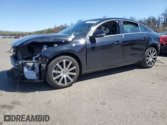 2018 Volvo S60 Inscription Platinum с VIN LYV402TM4JB172922, выставлен на аукционе Copart как лот 54655585 с пробегом 38 002 миль миль и Списание • Salvage title. История ставок и продаж доступна на DreamBid. Изображение 1.