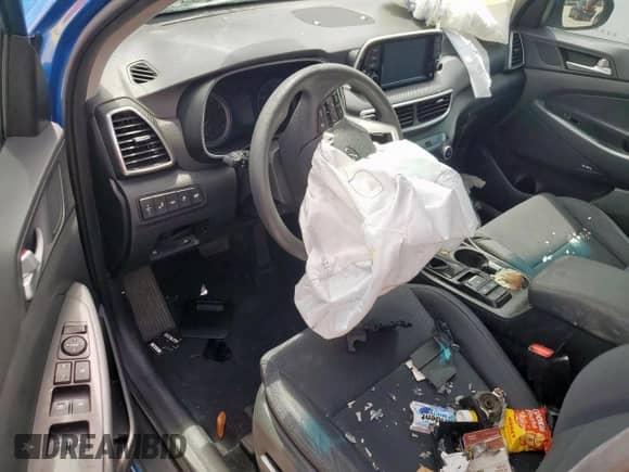 2019 Hyundai Tucson Sport с VIN KM8J33ALXKU895395, выставлен на аукционе Copart как лот 63948535 с пробегом 83 864 миль миль и Списание • Salvage title. История ставок и продаж доступна на DreamBid. Изображение 8.