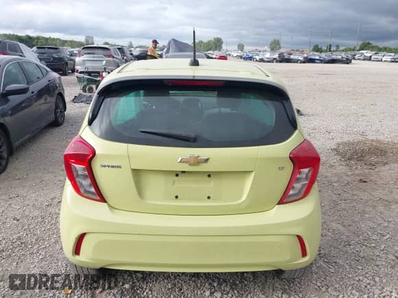 2017 Chevrolet Spark LT с VIN KL8CD6SA7HC733658, выставлен на аукционе IAAI как лот 43042963 с пробегом 61 087 миль миль и . История ставок и продаж доступна на DreamBid. Изображение 16.