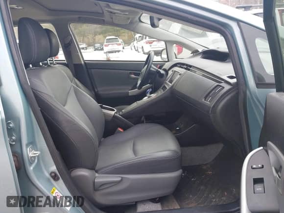 2015 Toyota Prius Four с VIN JTDKN3DU6F1920808, выставлен на аукционе IAAI как лот 41647137 с пробегом 133 563 миль миль и . История ставок и продаж доступна на DreamBid. Изображение 5.