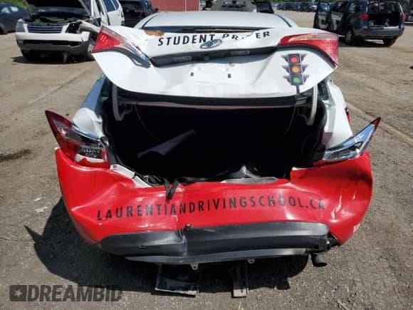 2019 Toyota Corolla XLE с VIN 2T1BURHE9KC160534, выставлен на аукционе Copart как лот 69963055 с пробегом 225 436 миль миль и Списание • Salvage title. История ставок и продаж доступна на DreamBid. Изображение 6.