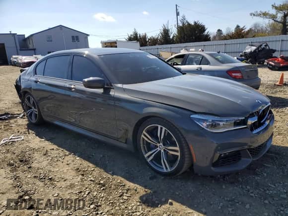 2018 BMW 7 Series ALPINA B7 xDrive z VIN WBA7F2C53JB238430, wystawiony jako Copart lot #47027245 z przebiegiem Nie podano mil oraz Szkoda całkowita • Salvage title. Historia ofert i sprzedaży dostępna na DreamBid. Obrazek 4.