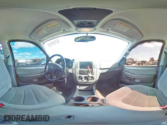 2004 Ford Explorer XLT с VIN 1FMZU73K14ZA77037, выставлен на аукционе Copart как лот 82187125 с пробегом 212 770 миль миль и Списание • Salvage title. История ставок и продаж доступна на DreamBid. Изображение 14.