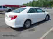 2012 Toyota Camry L z VIN 4T1BF1FKXCU545704, wystawiony jako IAAI lot #42434260 z przebiegiem 143 572 mil mil oraz . Historia ofert i sprzedaży dostępna na DreamBid. Obrazek 4.