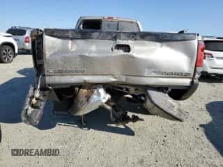 2000 Chevrolet Silverado 2500 LS с VIN 1GCGK29U0YE401167, выставлен на аукционе Copart как лот 70407574 с пробегом 146 174 миль миль и Списание • Salvage title. История ставок и продаж доступна на DreamBid. Изображение 6.