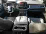 2021 Chevrolet Suburban Premier с VIN 1GNSKFKD8MR301307, выставлен на аукционе Copart как лот 90819155 с пробегом 55 562 миль миль и Списание • Salvage title. История ставок и продаж доступна на DreamBid. Изображение 8.