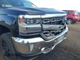 2017 Chevrolet Silverado 1500 LTZ z VIN 3GCUKSEJ7HG104372, wystawiony jako IAAI lot #43415917 z przebiegiem 124 298 mil mil oraz . Historia ofert i sprzedaży dostępna na DreamBid. Obrazek 6.