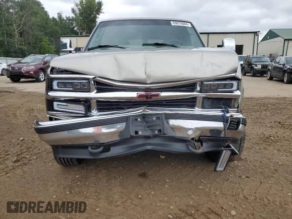 1999 Chevrolet Suburban с VIN 1GNGK26J0XJ439859, выставлен на аукционе Copart как лот 69076004 с пробегом 277 201 миль миль и Списание • Salvage title. История ставок и продаж доступна на DreamBid. Изображение 5.
