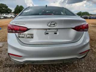 2019 Hyundai Accent SE with VIN 3KPC24A30KE038670, listed as a Copart auction lot 84432445 with 26,627 mi miles and Salvage title. Bid and sale history available at DreamBid. Image 6.