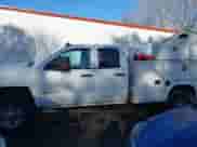 2019 Chevrolet Silverado 2500HD z VIN 2GB2KREG7K1219823, wystawiony jako IAAI lot #41363048 z przebiegiem 256 734 mil mil oraz . Historia ofert i sprzedaży dostępna na DreamBid. Obrazek 14.