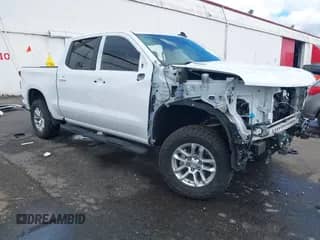 2023 Chevrolet Silverado 1500 LT with VIN 3GCUDDE83PG248745, listed as a IAAI auction lot 41765367 with 31,256 mi miles and . Bid and sale history available at DreamBid. Image 1.