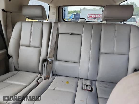 2008 Chevrolet Suburban 3LT с VIN 3GNFC16068G181618, выставлен на аукционе Copart как лот 70759015 с пробегом Не указан миль и Списание • Salvage title. История ставок и продаж доступна на DreamBid. Изображение 10.
