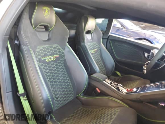 2021 Lamborghini Huracan с VIN ZHWUF5ZF0MLA15889, выставлен на аукционе Copart как лот 45633785 с пробегом 58 037 миль миль и Списание • Salvage title. История ставок и продаж доступна на DreamBid. Изображение 10.