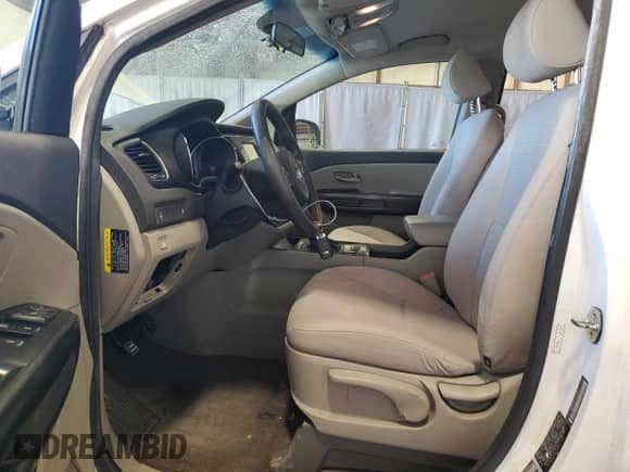 2018 Kia Sedona L с VIN KNDMA5C17J6401561, выставлен на аукционе Copart как лот 46232155 с пробегом 131 542 миль миль и Чистый • Clean title. История ставок и продаж доступна на DreamBid. Изображение 7.