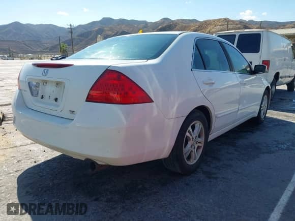 2006 Honda Accord LX SE with VIN 1HGCM56396A056183, listed as a IAAI auction lot 43187809 with 291,284 mi miles and . Bid and sale history available at DreamBid. Image 4.