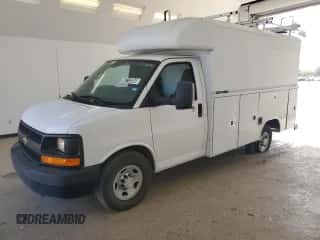 2015 Chevrolet Express Commercial z VIN 1GB0G2CF8F1128808, wystawiony jako Copart lot #46713384 z przebiegiem 184 862 mil mil oraz . Historia ofert i sprzedaży dostępna na DreamBid. Obrazek 1.