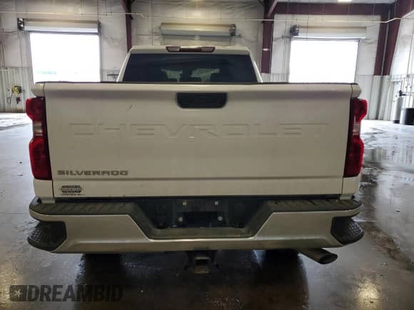 2024 Chevrolet Silverado 2500HD Work Truck с VIN 2GC4YLE76R1178112, выставлен на аукционе Copart как лот 69078355 с пробегом 46 828 миль миль и Списание • Salvage title. История ставок и продаж доступна на DreamBid. Изображение 6.