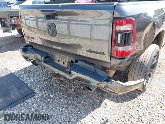 2024 Ram 1500 Big Horn with VIN 1C6SRFMT4RN143367, listed as a IAAI auction lot 43137425 with 43,246 mi miles and . Bid and sale history available at DreamBid. Image 19.