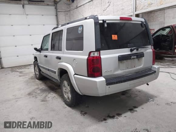 2006 Jeep Commander with VIN 1J8HG48K66C124642, listed as a IAAI auction lot 42734702 with 207,366 mi miles and . Bid and sale history available at DreamBid. Image 3.