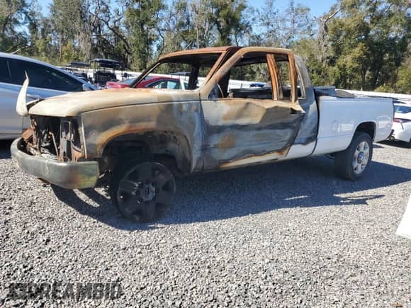 1997 Chevrolet Silverado 2500 с VIN 1GCGC29R1VE129281, выставлен на аукционе Copart как лот 42616655 с пробегом Не указан миль и Списание • Salvage title. История ставок и продаж доступна на DreamBid. Изображение 1.