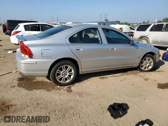 2006 Volvo S60 2.5L Turbo с VIN YV1RH592862538986, выставлен на аукционе Copart как лот 68420035 с пробегом 152 182 миль миль и Списание • Salvage title. История ставок и продаж доступна на DreamBid. Изображение 3.