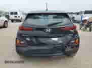 2019 Hyundai Kona SE с VIN KM8K1CAA6KU325452, выставлен на аукционе Copart как лот 72059875 с пробегом 64 747 миль миль и Списание • Salvage title. История ставок и продаж доступна на DreamBid. Изображение 6.