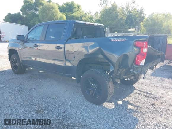 2020 Chevrolet Silverado 1500 Custom Trail Boss with VIN 1GCPYCEF7LZ194967, listed as a IAAI auction lot 43055121 with 85,114 mi miles and . Bid and sale history available at DreamBid. Image 3.