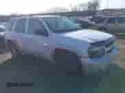 2007 Chevrolet TrailBlazer LT с VIN 1GNDS13S772298230, выставлен на аукционе IAAI как лот 41095871 с пробегом 195 394 миль миль и . История ставок и продаж доступна на DreamBid. Изображение 1.