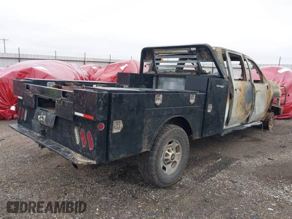 2021 Chevrolet Silverado 2500HD Work Truck z VIN 1GB1YLE76MF219458, wystawiony jako IAAI lot #42163992 z przebiegiem Nie podano mil oraz . Historia ofert i sprzedaży dostępna na DreamBid. Obrazek 4.