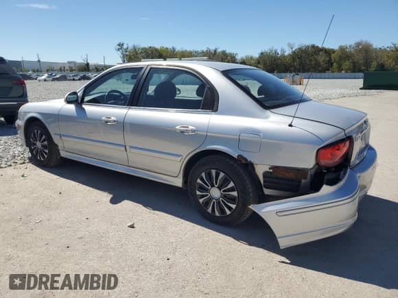 2004 Hyundai Sonata z VIN KMHWF25H54A989637, wystawiony jako Copart lot #48164725 z przebiegiem 130 368 mil mil oraz Szkoda całkowita • Salvage title. Historia ofert i sprzedaży dostępna na DreamBid. Obrazek 2.