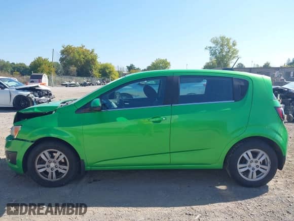2015 Chevrolet Sonic LT with VIN 1G1JC6SG9F4109401, listed as a IAAI auction lot 43246008 with 114,226 mi miles and . Bid and sale history available at DreamBid. Image 15.